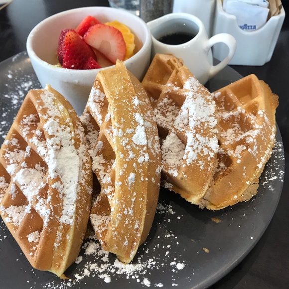 Meet your Posher, Gabrielle - Picture 1 of 1